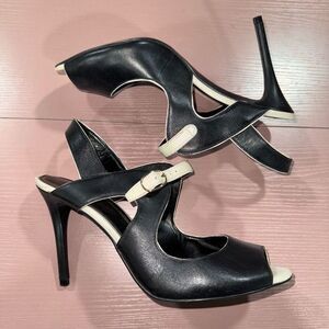 Enzo Angiolini Size 8.5 Black with White Heels